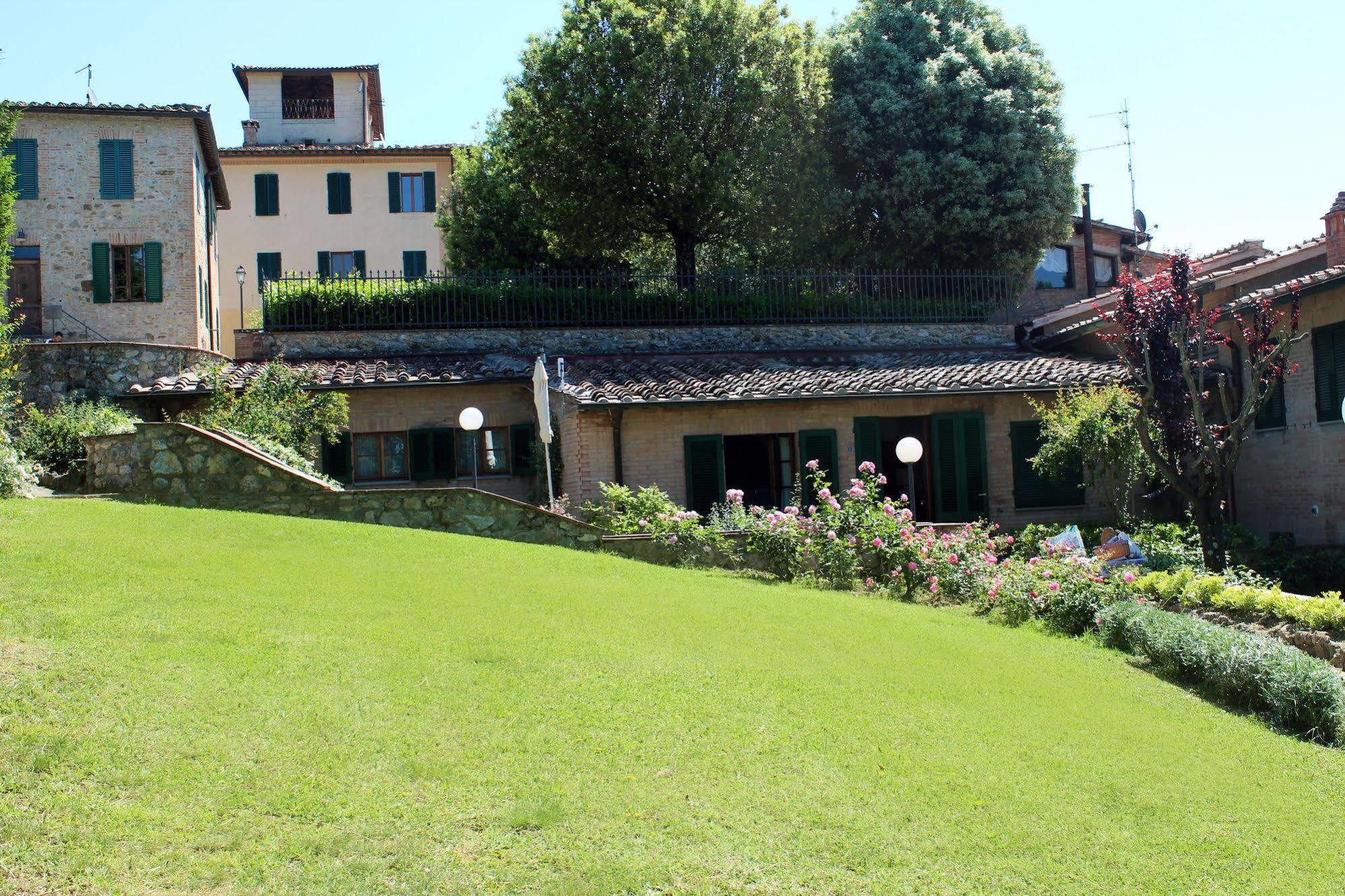 Villa Agostoli Siena Exterior foto